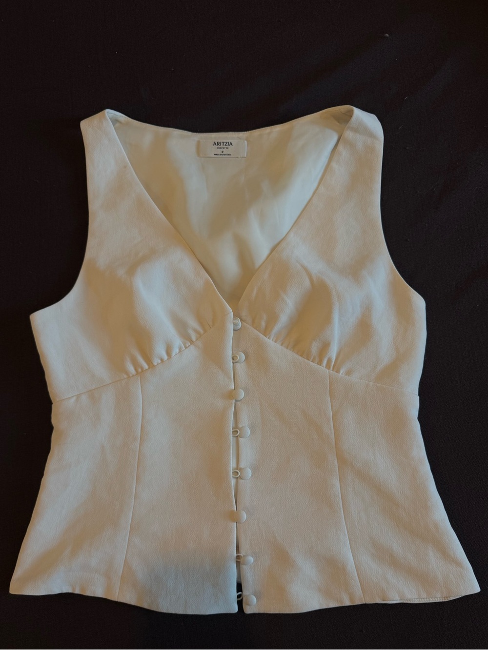 ARITZIA Women’s Cream Sleek Shell VEST Top